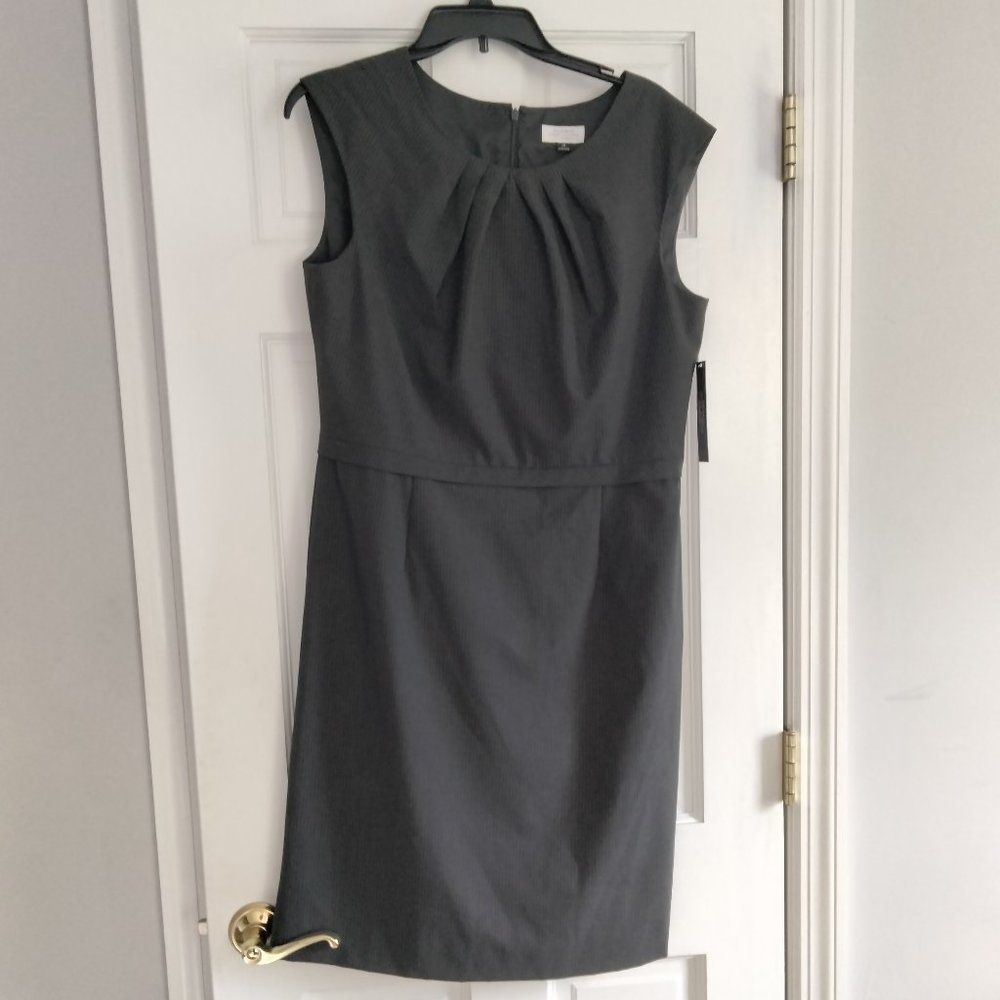 Tahari NWT Gray and White Pinstripe Dress